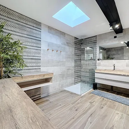 Apartment Loft Sauna 10 Personnes Centre Montlucon